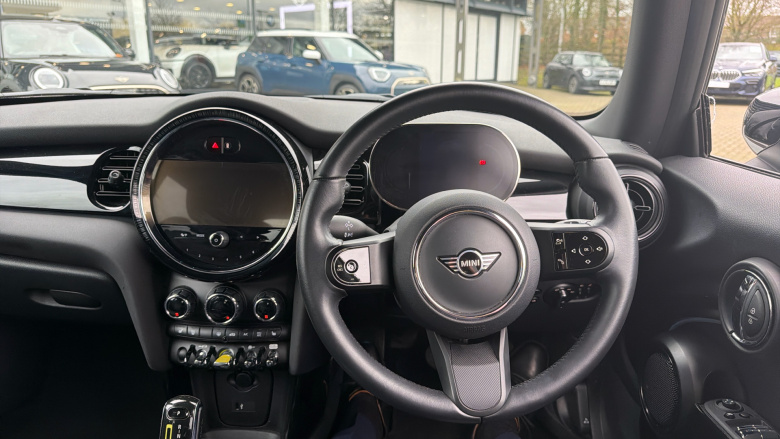 MINI Hatchback 135kW Cooper S Level 2 33kWh 3dr Auto Electric Hatchback